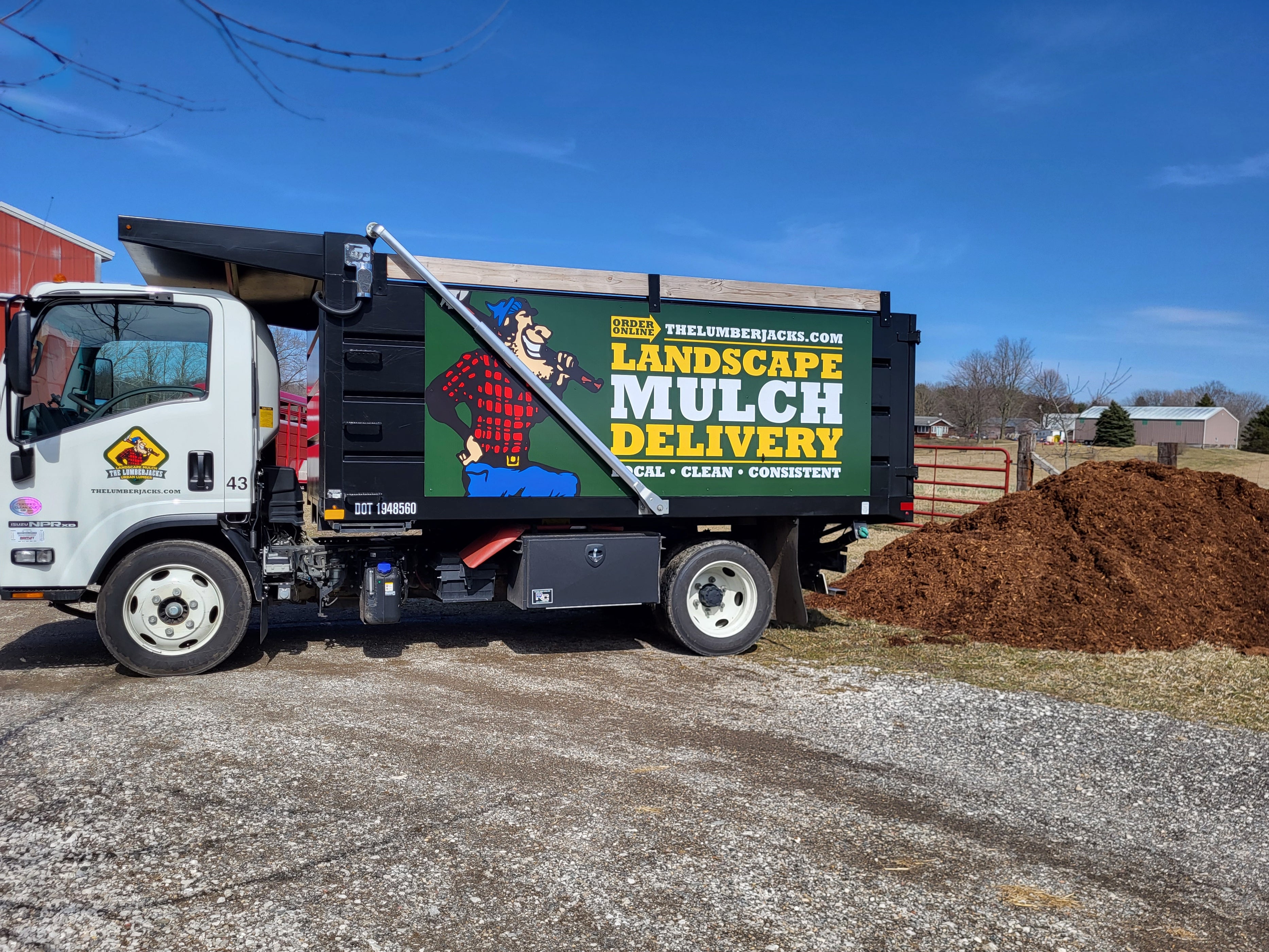 Hardwood DoubleGrind Mulch Delivery in Ann Arbor, Dexter, Saline The
